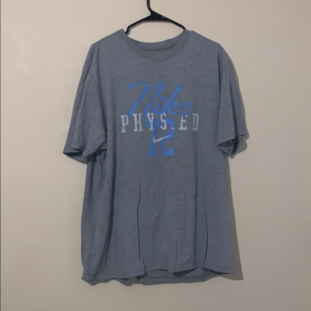Nike T-shirt